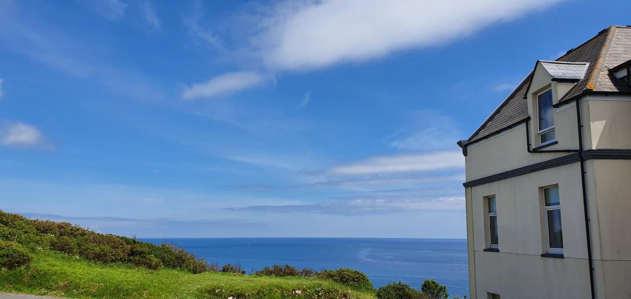 Journeys End With Stunning Sea Views From The Headland Βίλα Coverack Εξωτερικό φωτογραφία
