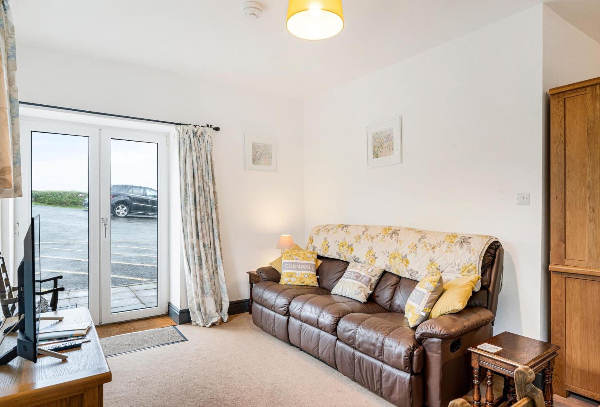 Journeys End With Stunning Sea Views From The Headland Βίλα Coverack Εξωτερικό φωτογραφία