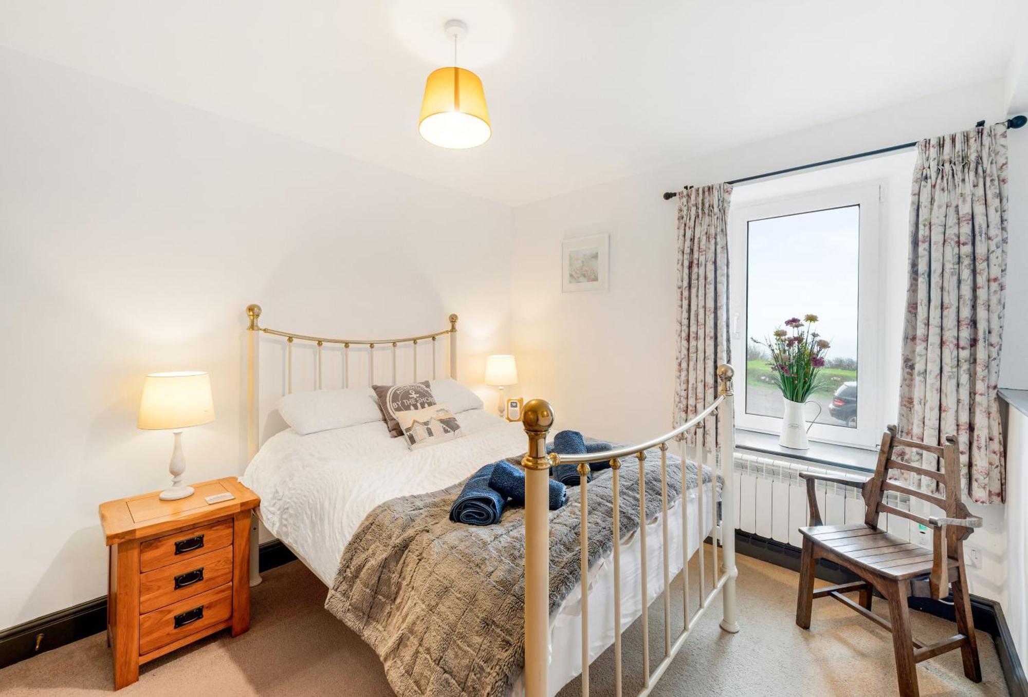 Journeys End With Stunning Sea Views From The Headland Βίλα Coverack Εξωτερικό φωτογραφία